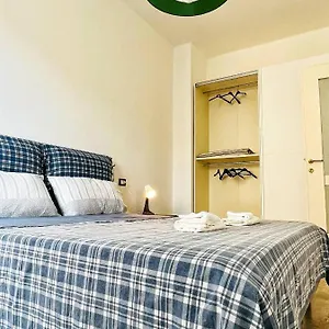 https://ampio-bilocale.it-lombardy.com